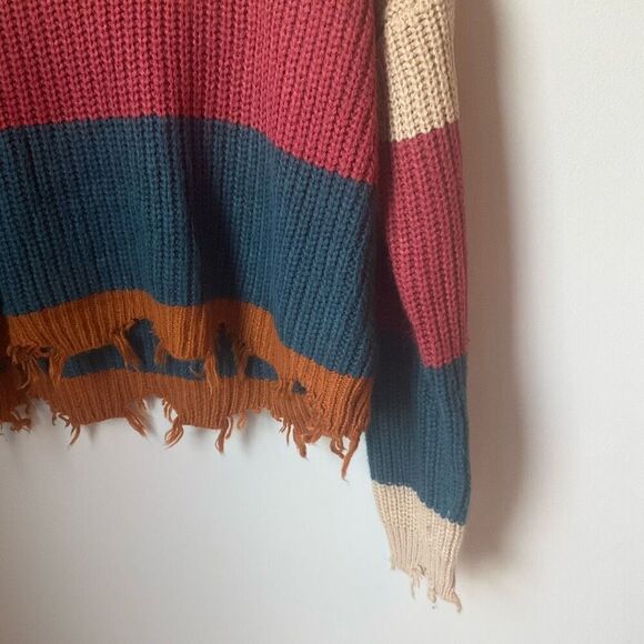 Derek Heart Colorblock Distressed Cropped  VNeck Sweater, L - Picture 13 of 16